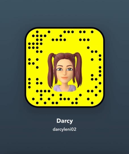  Darcyleni02