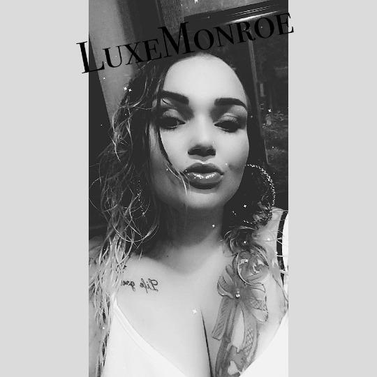  LuxeMonroe