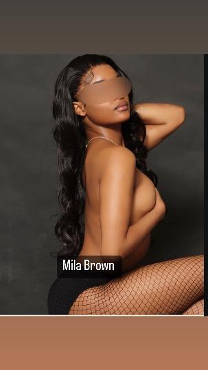  Mila Brown