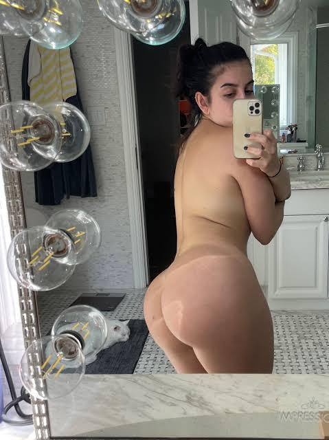   Christinelena07