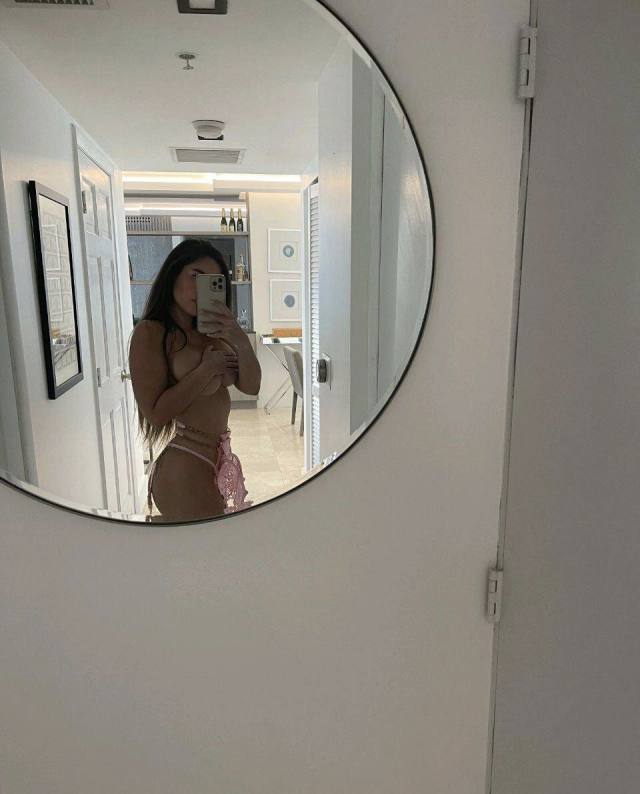   Veronicaangie695